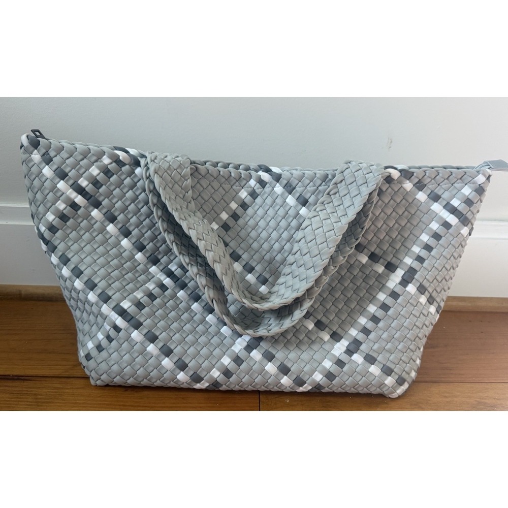 Haute Shore Neoprene Woven Shopper Tote  Zip Top Shoulder Bag Gray White